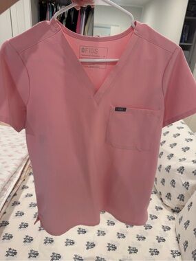 Figs Catarina Scrub Top - Pink Breast Cancer Awareness
